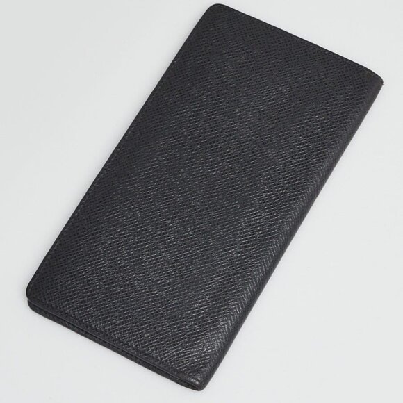 Louis Vuitton Black Taiga Leather Checkbook Wallet - Picture 2 of 8